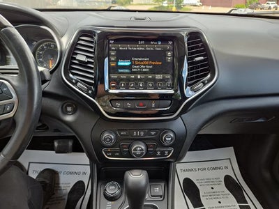 2019 Jeep Cherokee Overland
