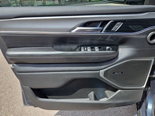 2023 Jeep Wagoneer Series II Carbide