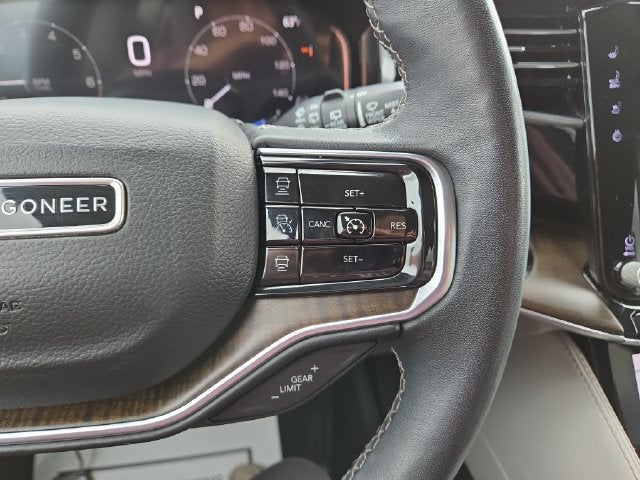 2023 Jeep Grand Wagoneer BASE