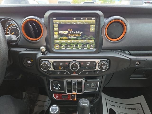 2023 Jeep Gladiator Mojave
