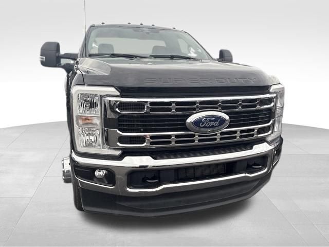 2024 Ford Super Duty F-350 DRW XL