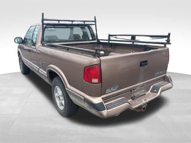 1996 Chevrolet S-10 LS