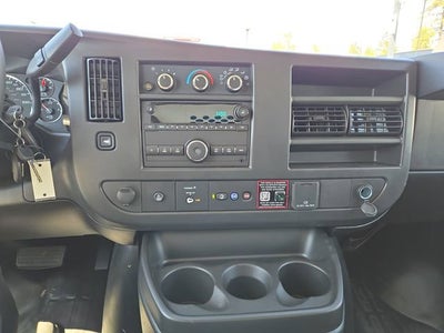 2025 Chevrolet Express Cargo WT