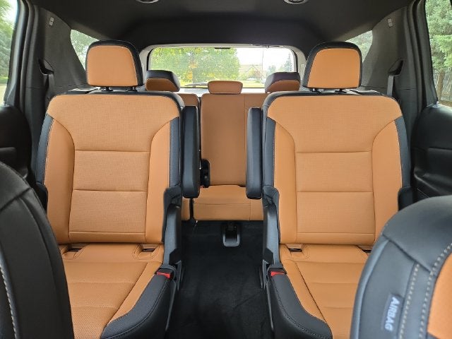2027 Chevrolet Traverse Z71 - Photo 27