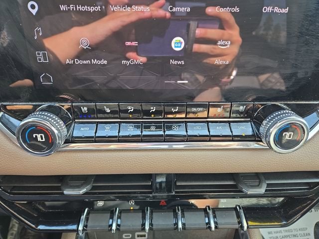 2023 GMC Canyon Denali