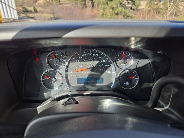 2025 Chevrolet Express Cutaway 3500 1WT