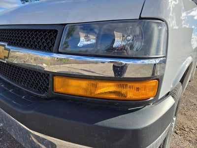 2025 Chevrolet Express Cutaway 3500 1WT