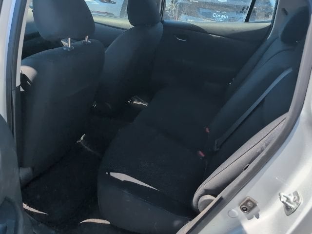 2016 Nissan LEAF S