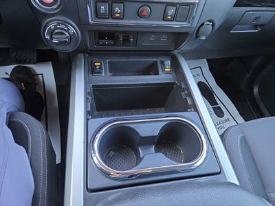 2024 Nissan Titan XD SV