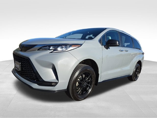 2023 Toyota Sienna XSE