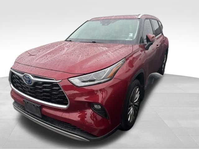 2023 Toyota Highlander Hybrid Platinum