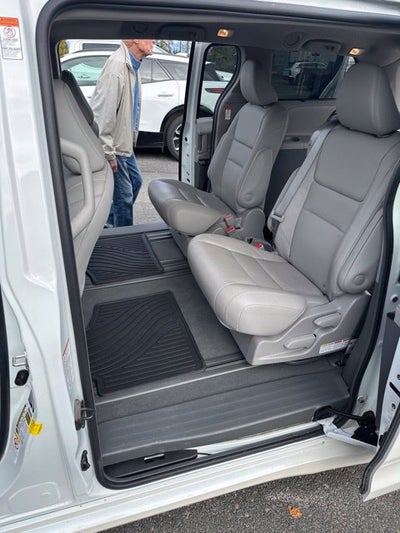 2019 Toyota Sienna XLE Auto Access Seat