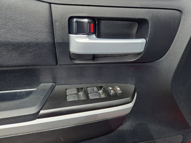 2017 Toyota Tundra 4WD SR5