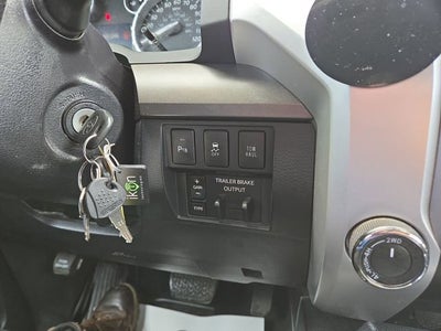 2017 Toyota Tundra 4WD SR5