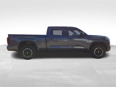 2022 Toyota Tundra 4WD SR5