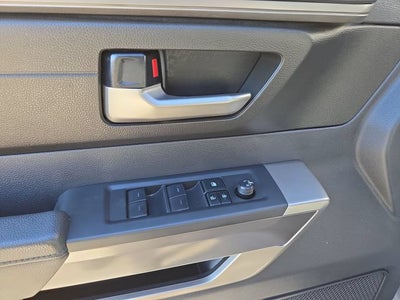2022 Toyota Tundra 4WD SR5