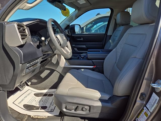 2022 Toyota Tundra 4WD SR5