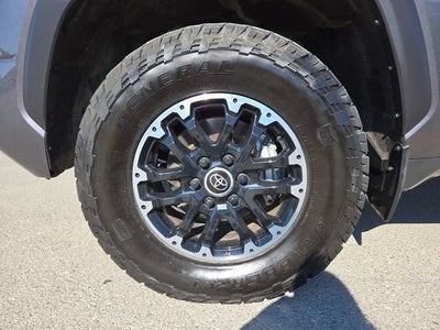 2022 Toyota Tundra 4WD SR5
