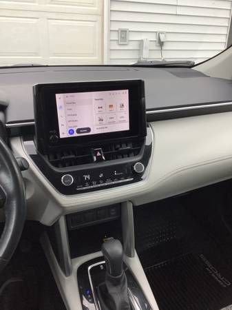 2023 Toyota Corolla Cross LE