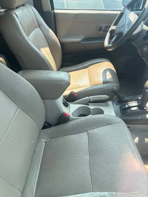 2000 Mitsubishi Montero Sport LS