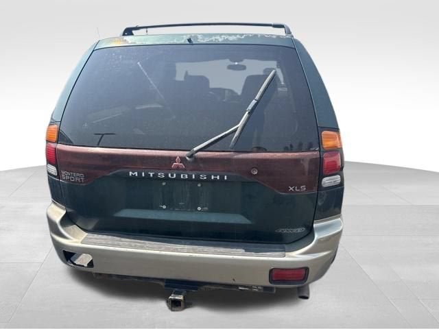 2000 Mitsubishi Montero Sport LS