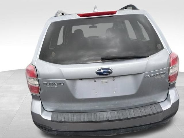 2016 Subaru Forester 2.5i