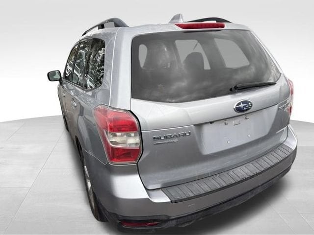 2016 Subaru Forester 2.5i