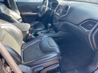 2020 Jeep Cherokee Trailhawk