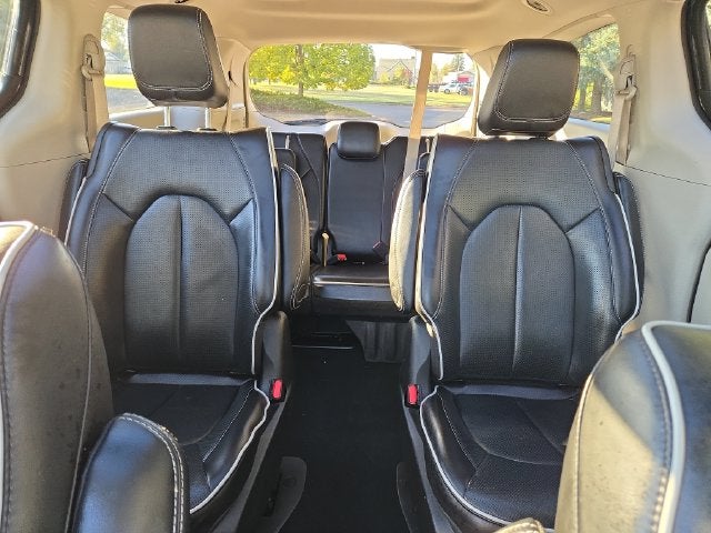 2023 Chrysler Pacifica Hybrid Limited