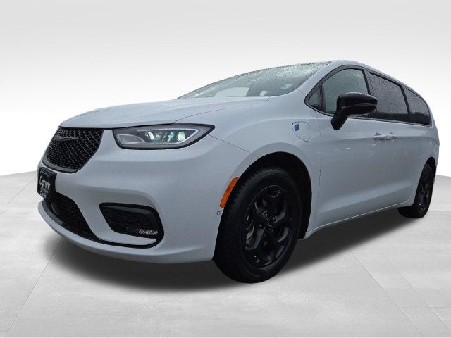 2024 Chrysler Pacifica Hybrid Select S Appearance