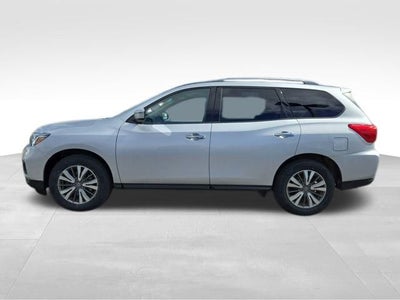 2020 Nissan Pathfinder SV