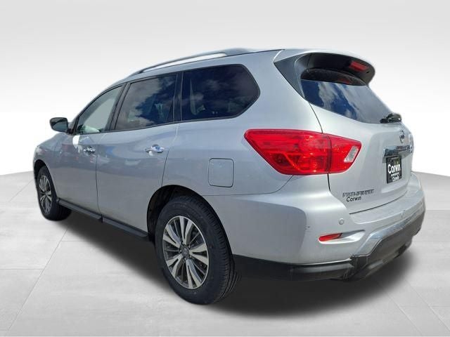 2020 Nissan Pathfinder SV