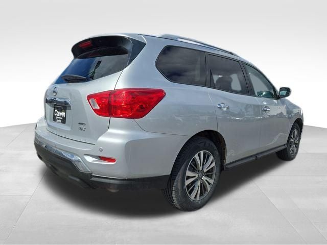 2020 Nissan Pathfinder SV