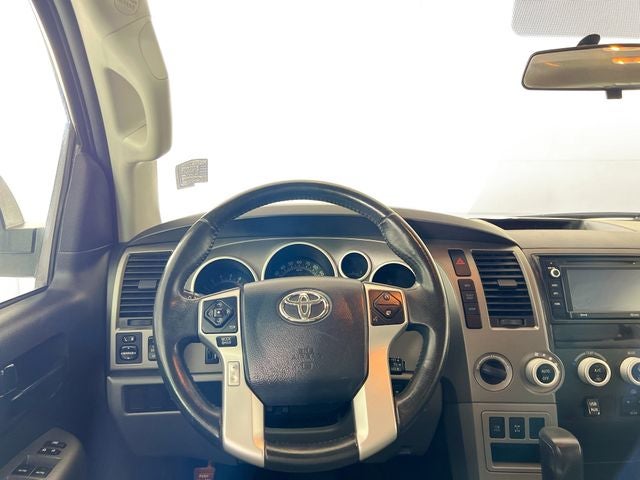 2017 Toyota Sequoia SR5 5.7L