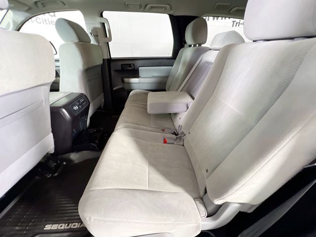 2017 Toyota Sequoia SR5 5.7L