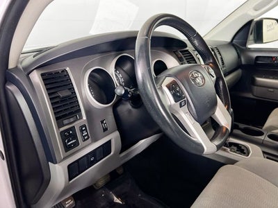 2017 Toyota Sequoia SR5 5.7L