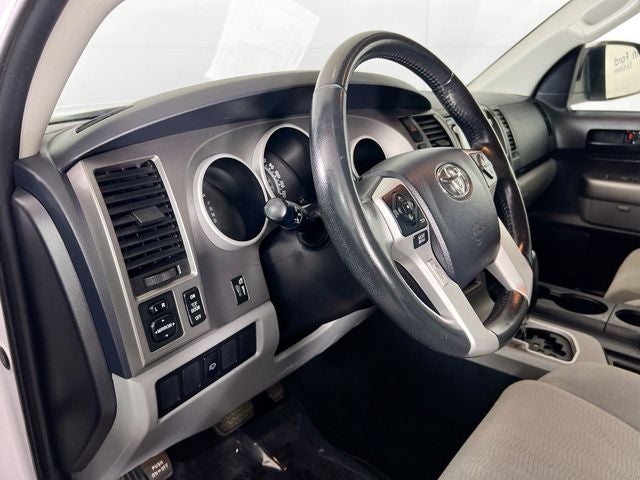 2017 Toyota Sequoia SR5 5.7L