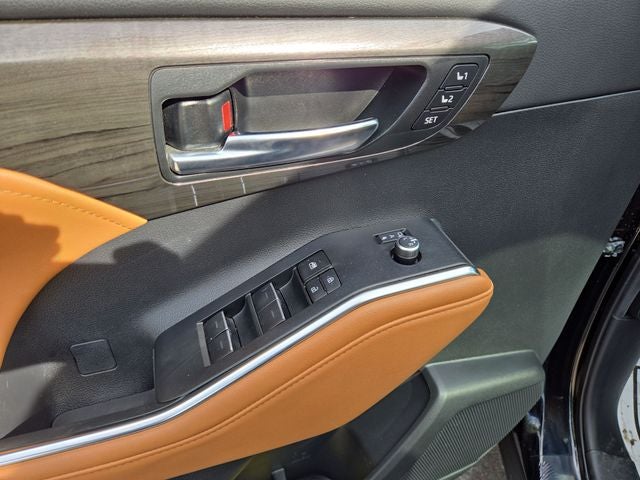 2024 Toyota Highlander Platinum