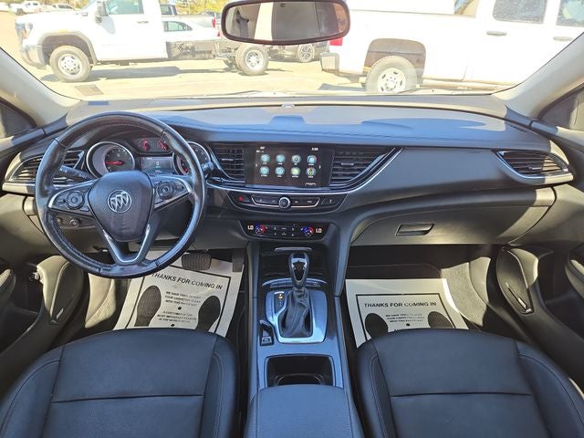 2018 Buick Regal TourX Essence