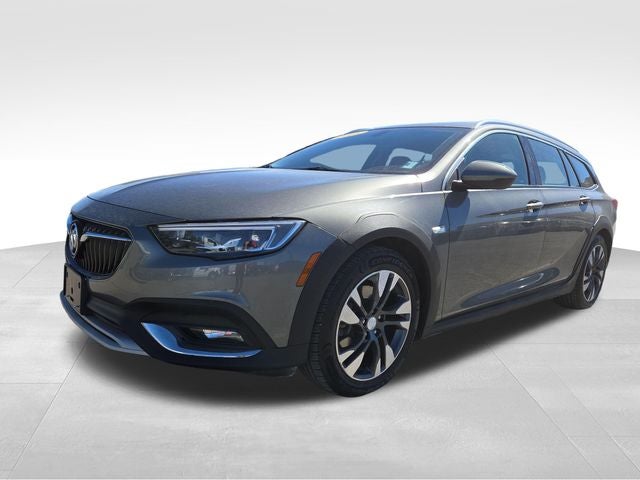 2018 Buick Regal TourX Essence