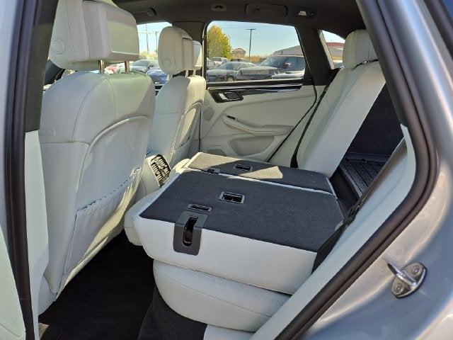 2023 Porsche Macan S